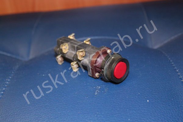 Красный выключатель КМЕ-4522 КМЕ-4522 красная